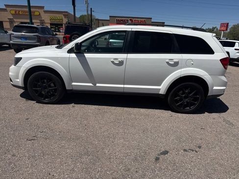 Used 2016 Dodge Journey SXT w/ Blacktop Package FWD image 7