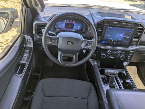 Used 2024 Ford F150 XLT w/ XLT Black Appearance Package RWD image 15