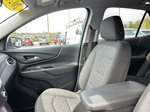 Used 2020 Chevrolet Equinox LT FWD image 32