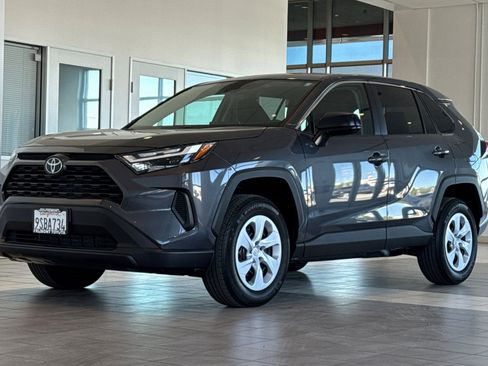 Certified 2025 Toyota RAV4 LE AWD/4WD image 8
