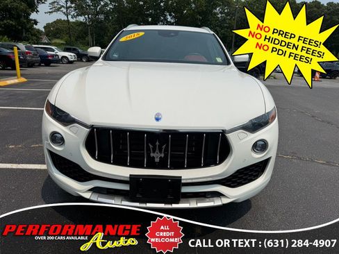 Used 2018 Maserati Levante GranLusso AWD/4WD image 19