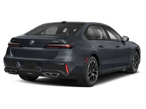 New 2026 BMW 760i xDrive image 2