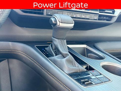 Used 2024 Toyota Sienna XLE Woodland Edition image 17