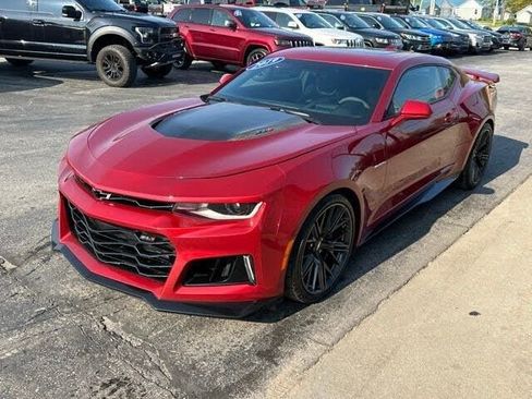 Used 2019 Chevrolet Camaro ZL1 RWD image 5
