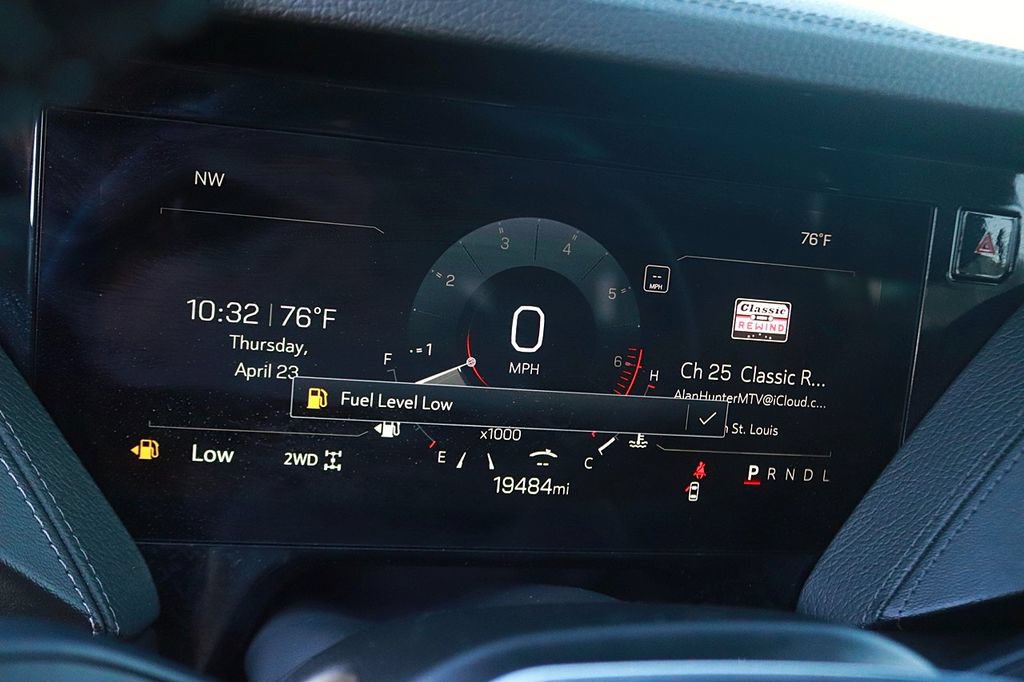 Used 2025 GMC Yukon XL Denali AWD/4WD image 21