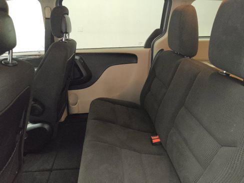 Used 2017 Dodge Grand Caravan SE w/ Power Window Group FWD image 18