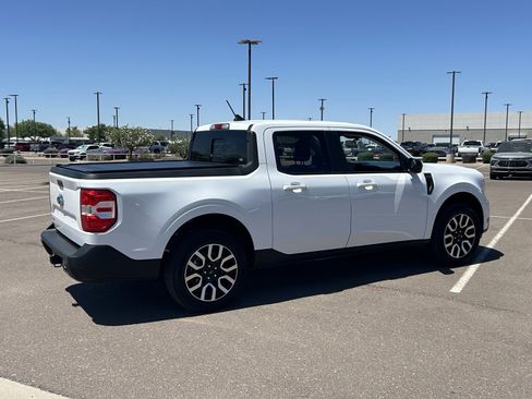 Used 2024 Ford Maverick Lariat FWD image 5