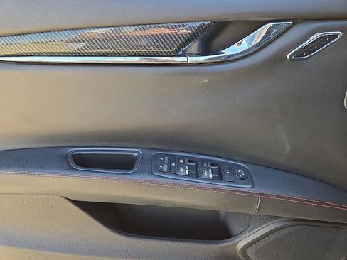 Used 2017 Maserati Quattroporte S GranSport RWD image 22
