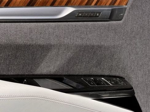 New 2026 Cadillac Escalade ESV Platinum Sport AWD/4WD image 20