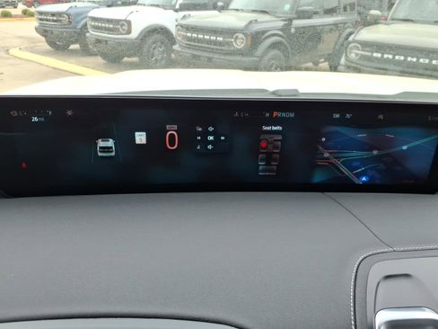 New 2026 Ford Expedition Platinum AWD/4WD image 24