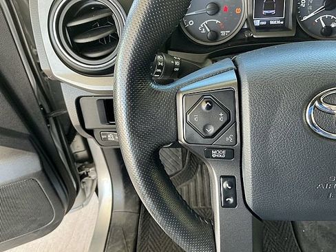 Used 2017 Toyota Tacoma TRD Sport w/ Tow Package image 19