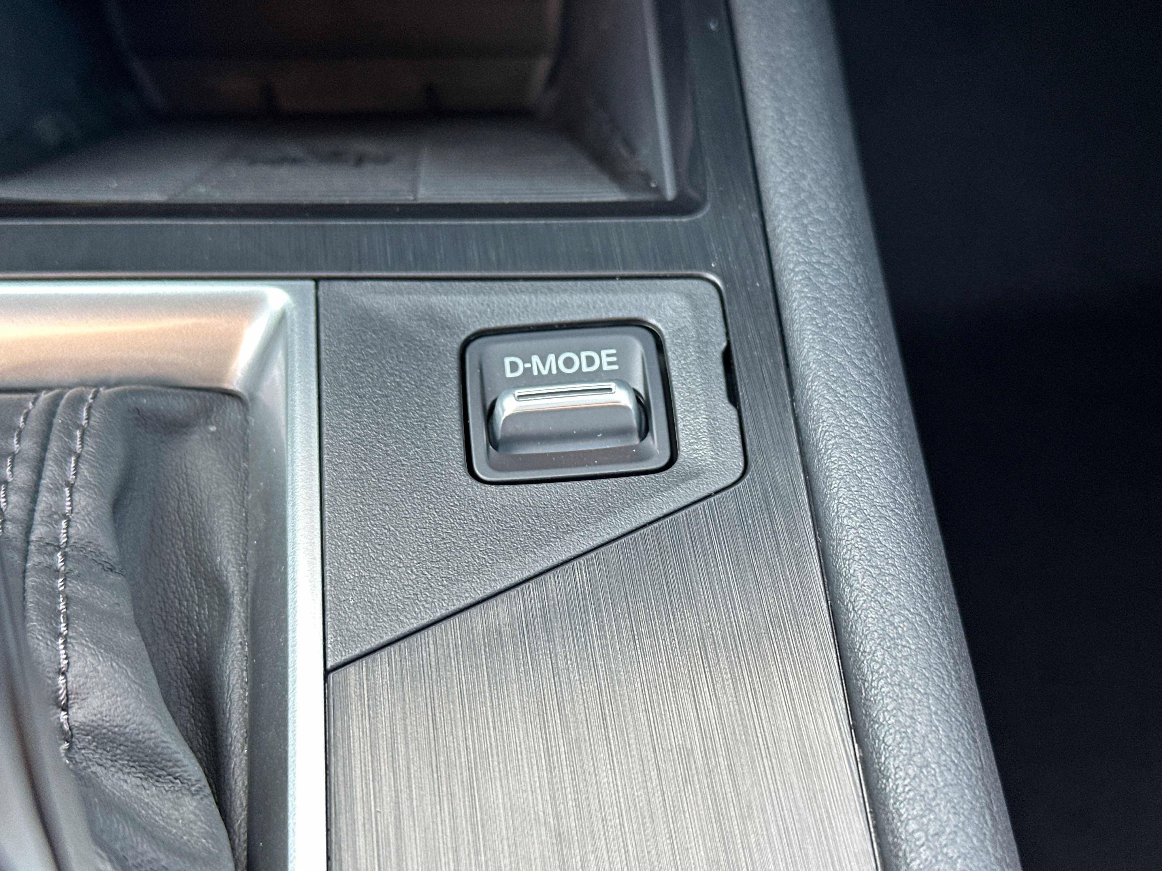 New 2027 Nissan Kicks SV AWD/4WD image 36