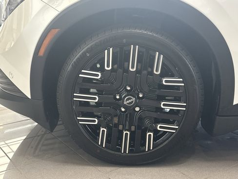 New 2026 Nissan Leaf Platinum+ w/ Cargo Package (Platinum+) image 11