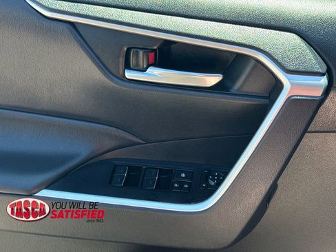 Used 2022 Toyota RAV4 XLE w/ Convenience Package AWD/4WD image 34
