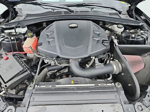 Certified 2021 Chevrolet Camaro LT w/ RS Package image 31