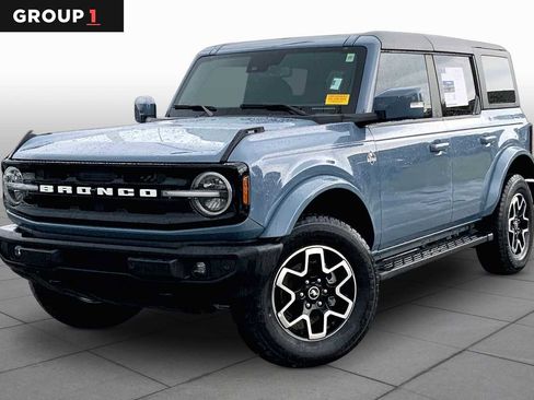 Used 2024 Ford Bronco Outer Banks AWD/4WD image 1