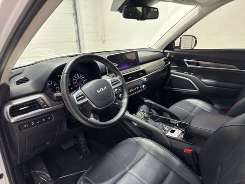 Used 2022 Kia Telluride EX w/ EX Premium Package image 12