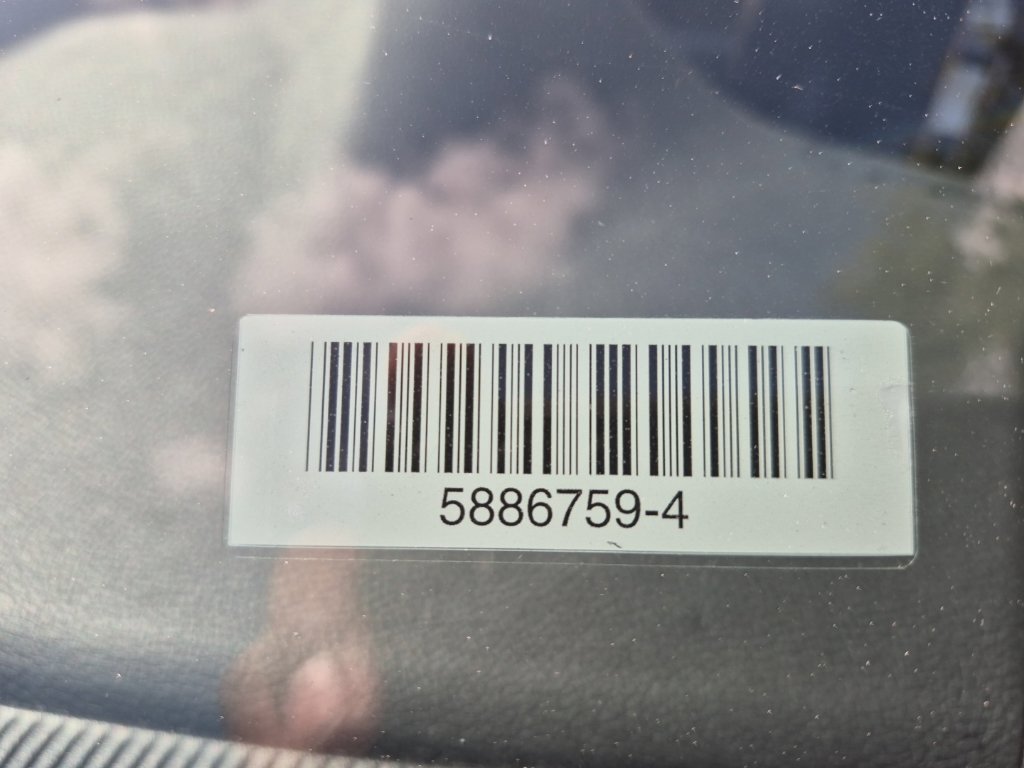Used 2025 Jeep Compass Trailhawk AWD/4WD image 9