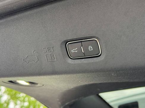 Used 2025 Ford Expedition Active AWD/4WD image 22