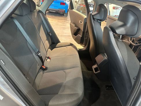 Used 2025 Kia K4 LXS image 36