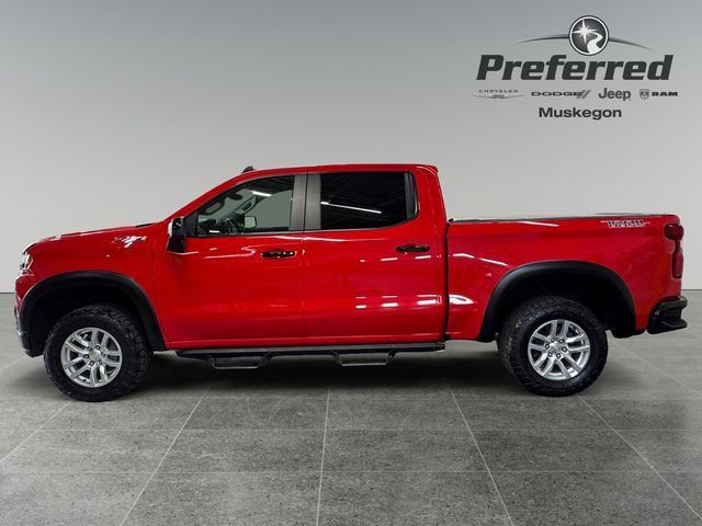 Used 2021 Chevrolet Silverado 1500 LT Trail Boss w/ Convenience Package II AWD/4WD image 9