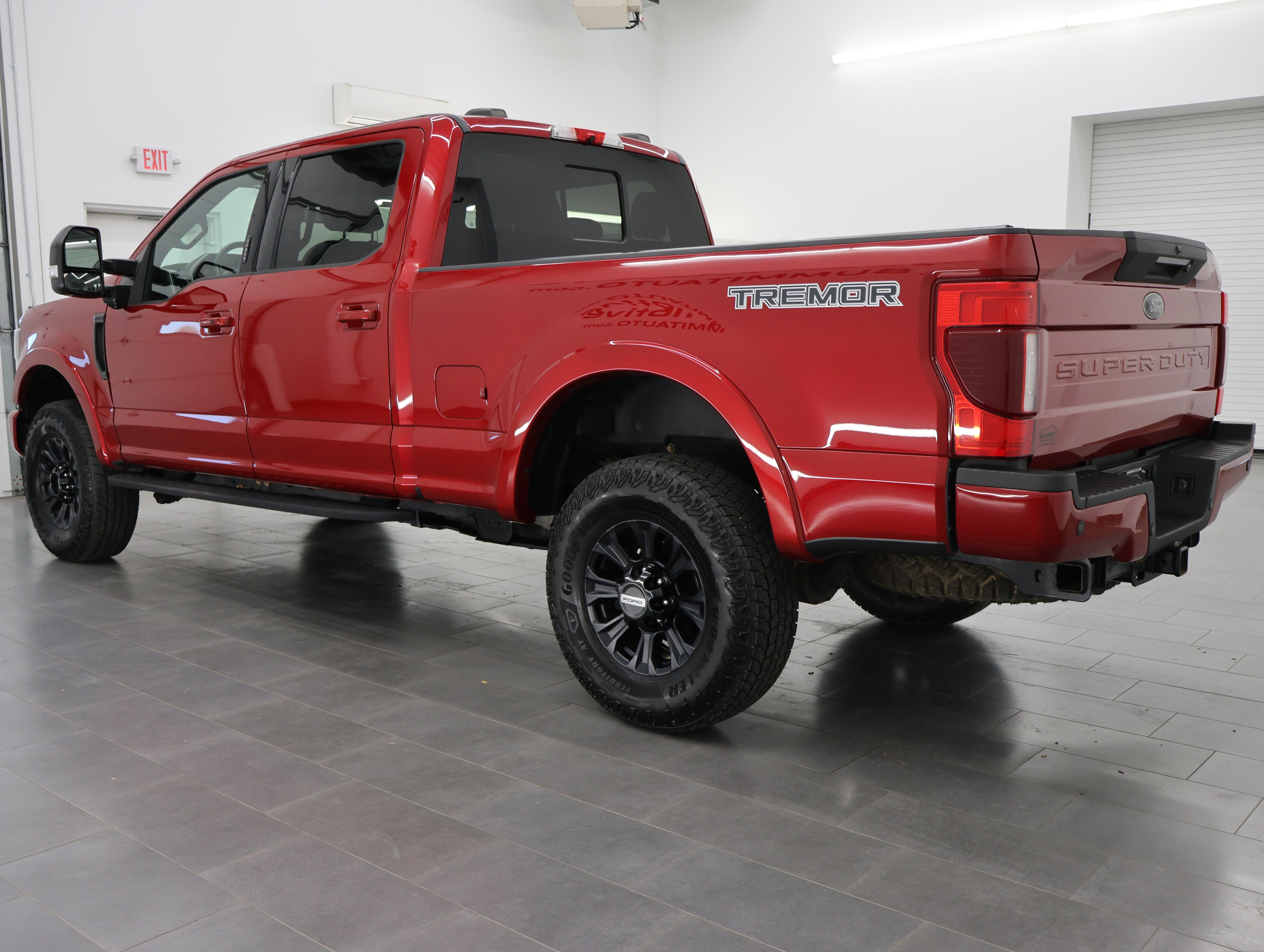 Used 2022 Ford F250 Lariat w/ Tremor Off-Road Package AWD/4WD image 6