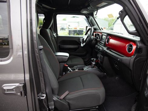 Used 2021 Jeep Wrangler Unlimited Rubicon AWD/4WD image 25