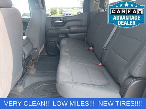 Used 2021 Chevrolet Silverado 1500 Custom Trail Boss w/ LPO, Dark Essentials Package AWD/4WD image 14