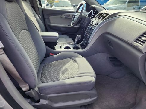 Used 2012 Chevrolet Traverse LT image 30