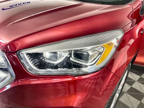 Used 2018 Ford Escape Titanium AWD/4WD image 36
