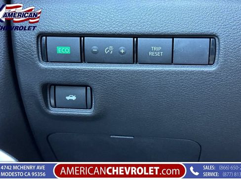 Used 2024 Nissan Sentra SR FWD image 35