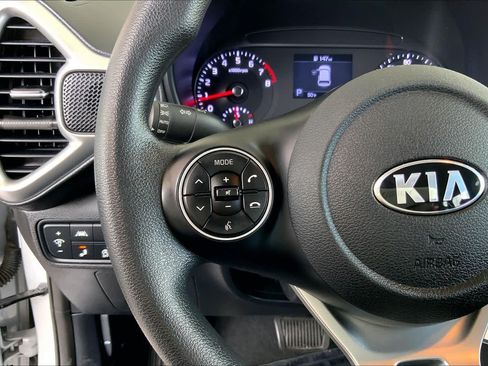 Used 2020 Kia Soul S FWD image 24