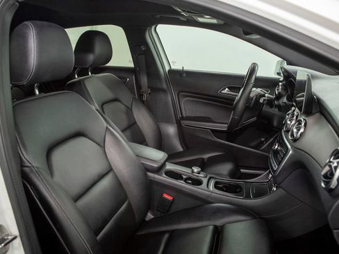 Used 2018 Mercedes-Benz GLA 250 4MATIC image 20