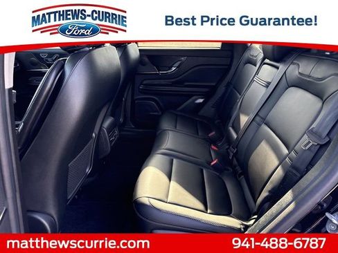 Used 2023 Lincoln Corsair FWD image 11
