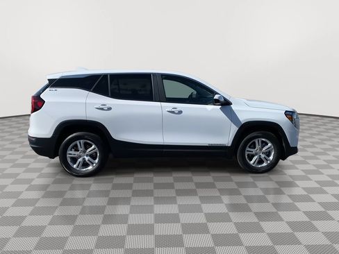 Used 2024 GMC Terrain SLE AWD/4WD image 8
