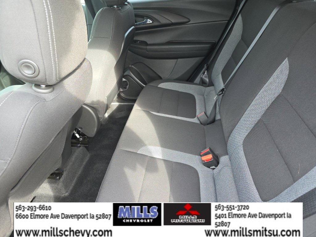 Used 2024 Chevrolet TrailBlazer LT w/ LT Cold Weather Package FWD image 15