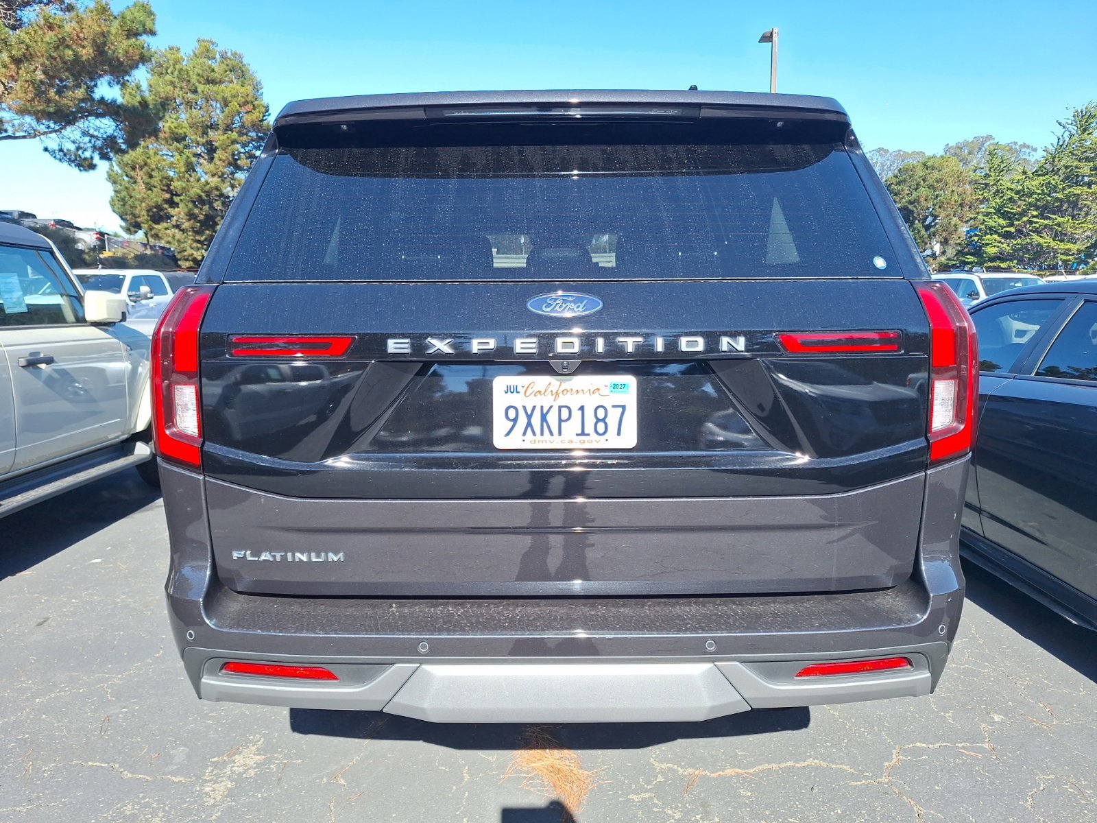 Used 2025 Ford Expedition Platinum AWD/4WD image 7