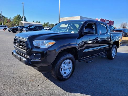 Certified 2023 Toyota Tacoma SR image 3