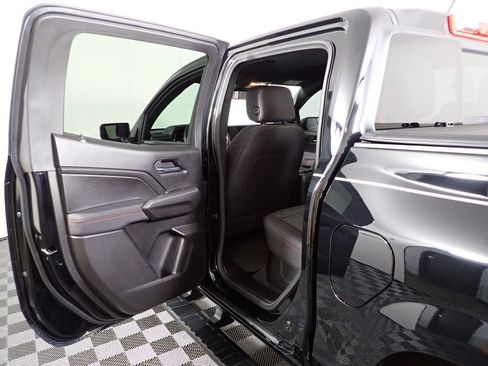Used 2026 Chevrolet Colorado Z71 AWD/4WD image 30