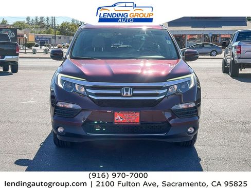 Used 2017 Honda Pilot Elite image 6