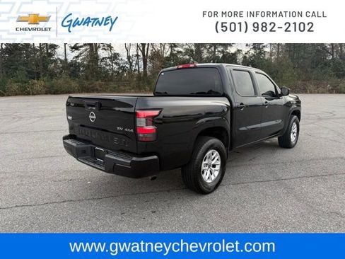 Used 2024 Nissan Frontier SV image 5