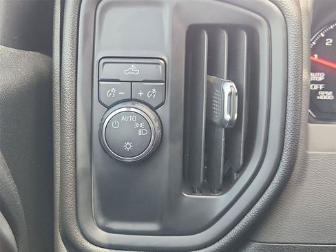 Used 2025 Chevrolet Silverado 1500 Custom RWD image 17