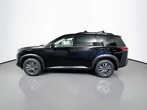 New 2025 Nissan Pathfinder SV w/ Black Appearance Package image 4
