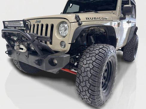 Used 2018 Jeep Wrangler Rubicon w/ Power Convenience Group image 7