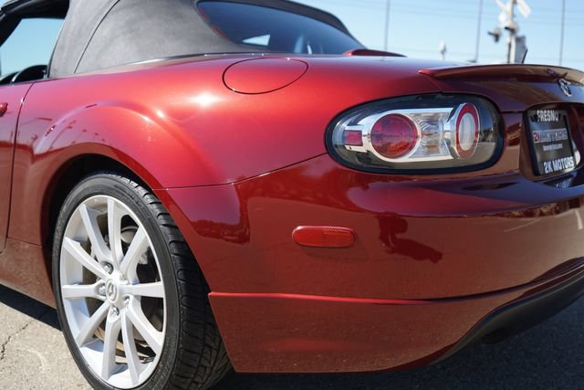 Used 2006 MAZDA MX-5 Miata Sport w/ Appearance Pkg RWD image 36
