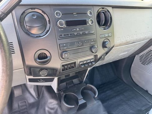 Used 2015 Ford F350 XL w/ Trailer Tow Package image 7