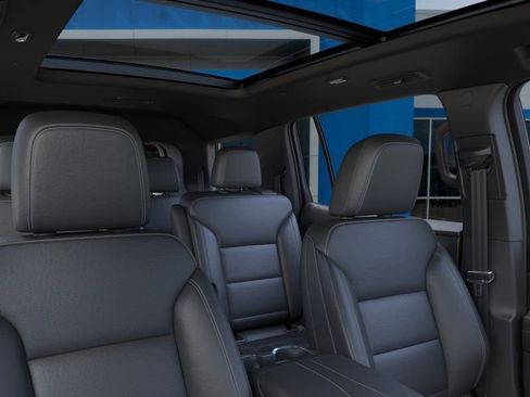 New 2026 Chevrolet Traverse LT w/ Sun and Wheel Package FWD image 24