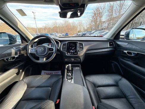 Used 2020 Volvo XC90 T8 Momentum image 23