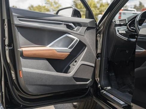 Used 2021 Audi Q3 2.0T Premium Plus w/ Premium Plus Package image 41