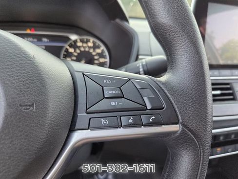 Certified 2025 Nissan Altima 2.5 SV FWD image 25